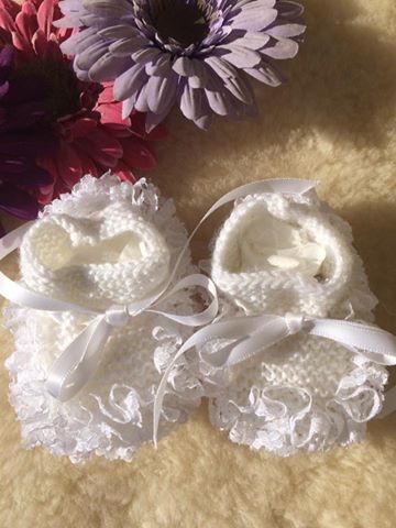 Hand Knitted White Newborn Booties - Little Branches Boutique 